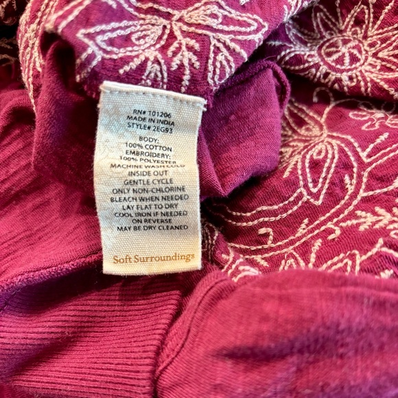 Soft Surroundings Burgundy Embroidered Button-Front Hooded Cotton Jacket Medium - Picture 6 of 7
